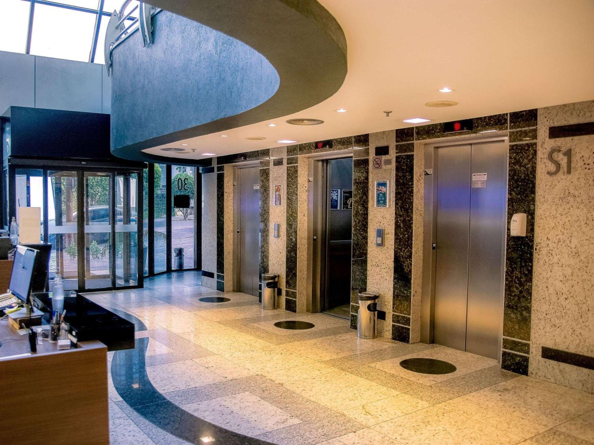Manhattan Porto Alegre By Mercure Bagian luar foto